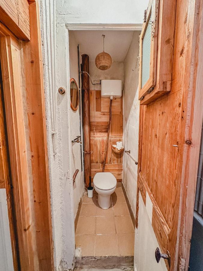 Habitacion Privada, Casa Compartida Con Pareja Private Room, Shared House With A Couple 巴塞罗那 外观 照片